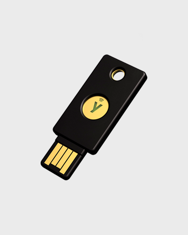 https://www.tiendacripto.io/uploads/products/57265086c53067483.23882342-Security key 5 nfc.png